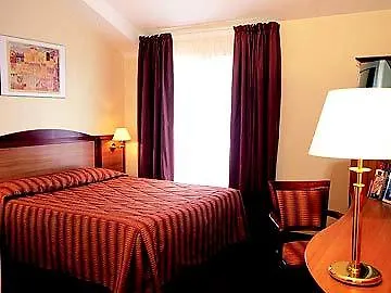 Kyriad Centre Hotel Nantes